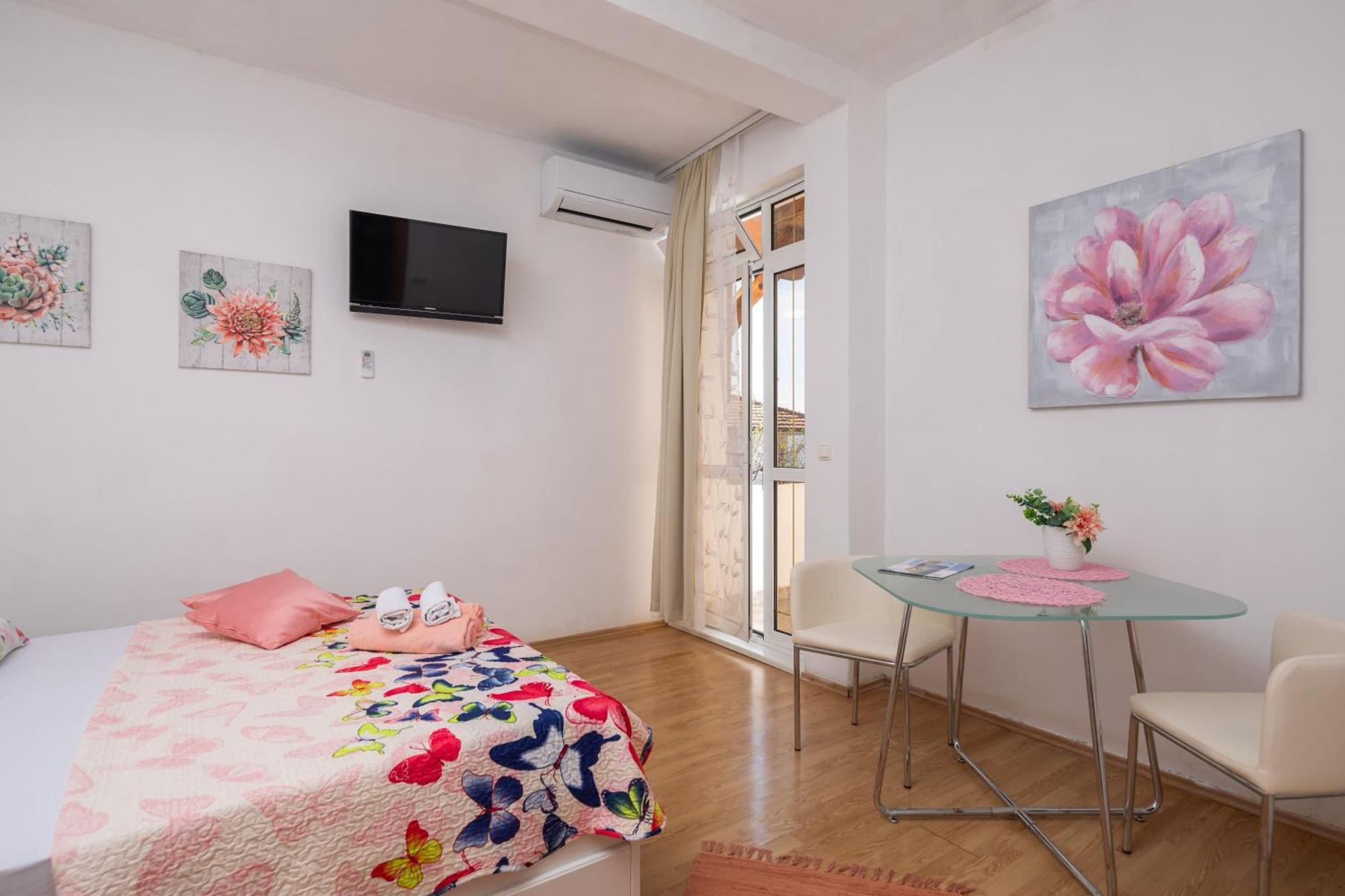 Sky Way Apartments Dugi Rat Kültér fotó