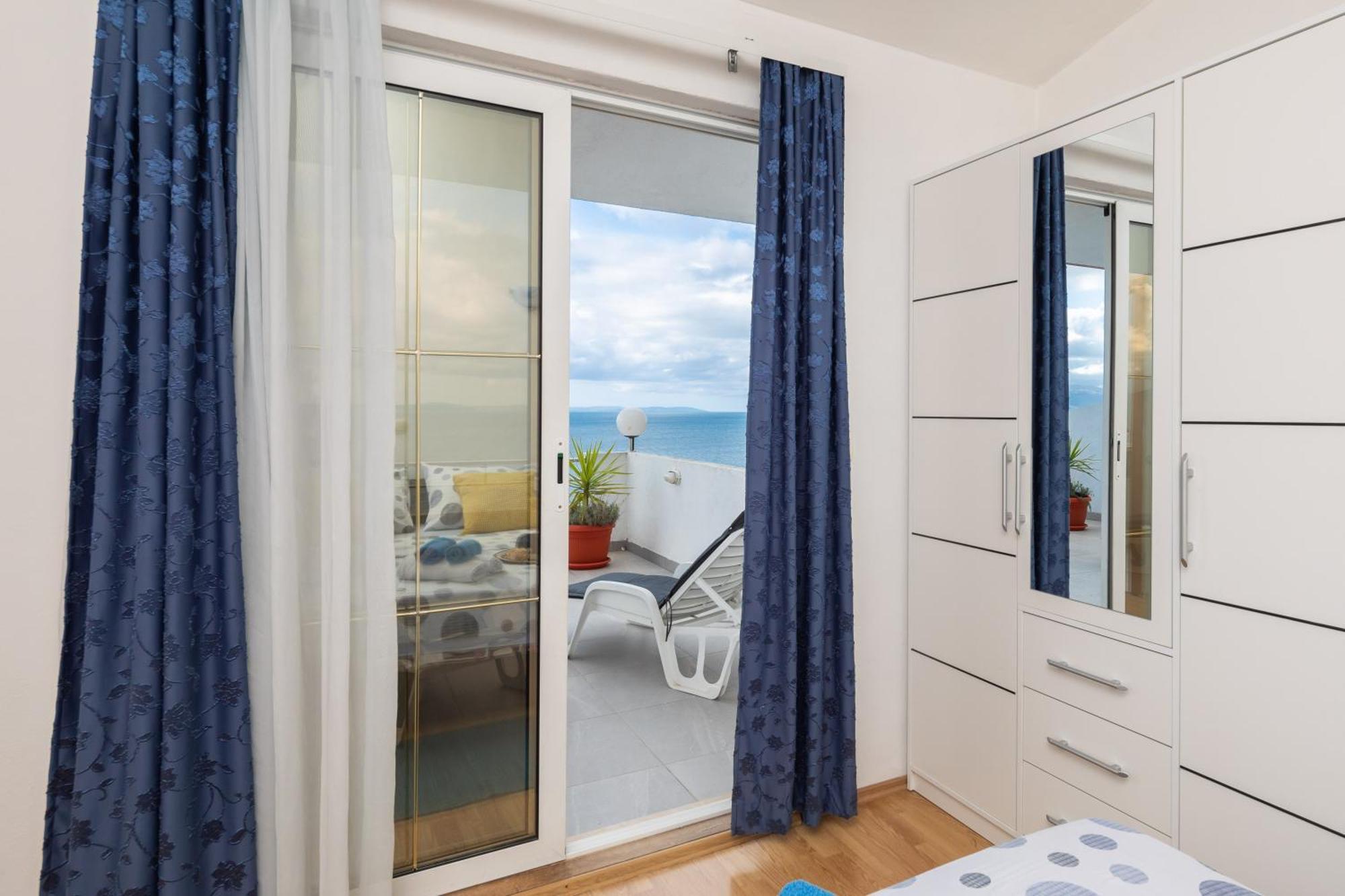 Sky Way Apartments Dugi Rat Kültér fotó